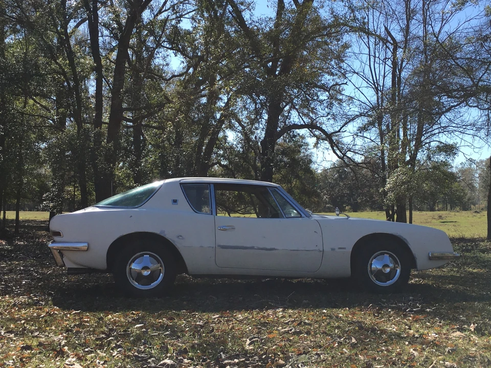 1963 Studebaker Avanti - Image 18 of 31