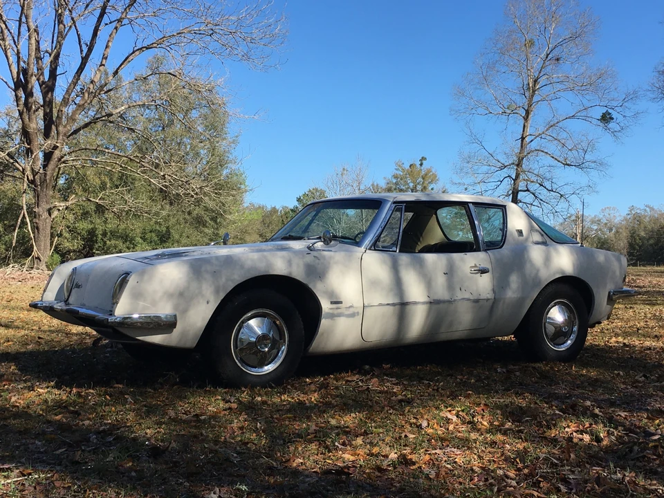 1963 Studebaker Avanti - Image 8 of 31