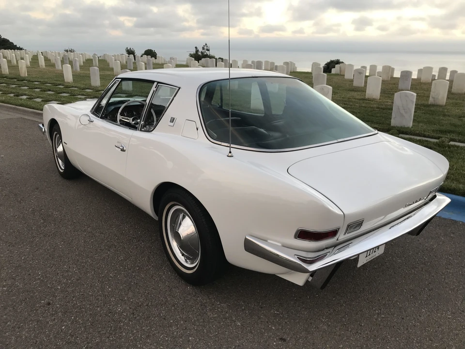 1963 Studebaker Avanti - Image 11 of 31