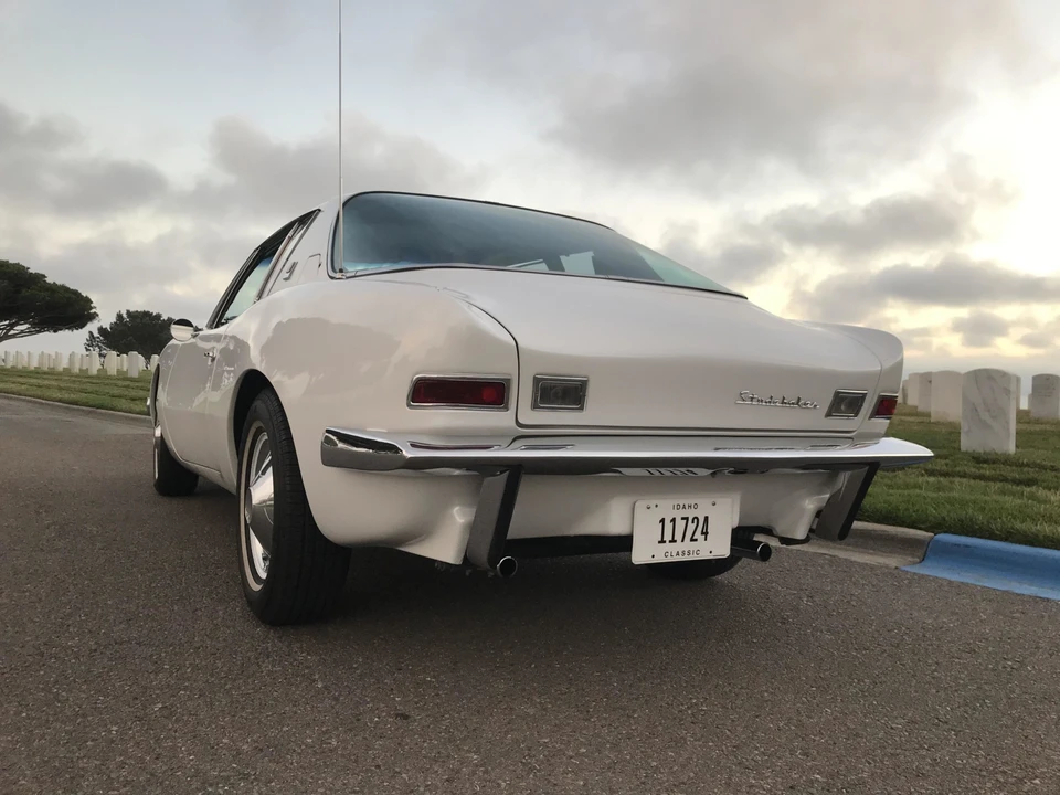 1963 Studebaker Avanti - Image 12 of 31