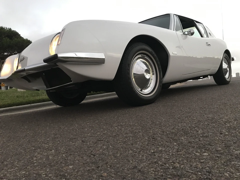 1963 Studebaker Avanti - Image 30 of 31