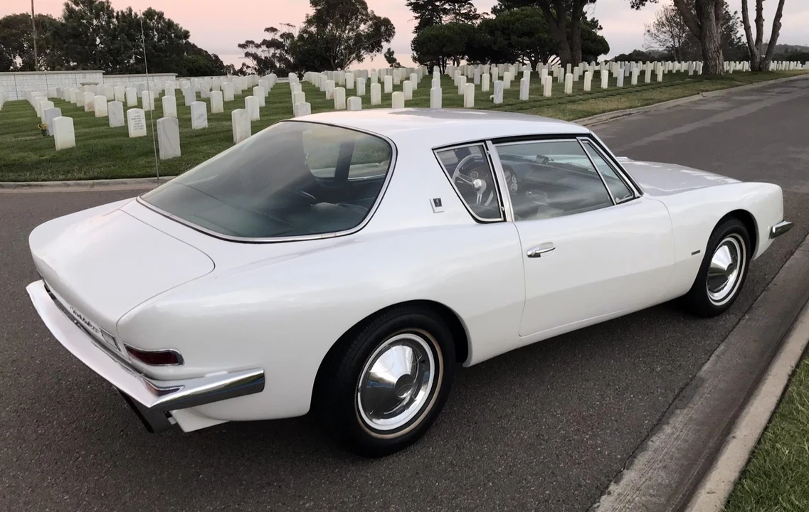 1963 Studebaker Avanti - Image 17 of 31