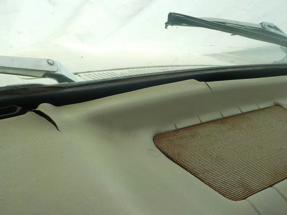 1963 Studebaker Avanti - Image 28 of 31