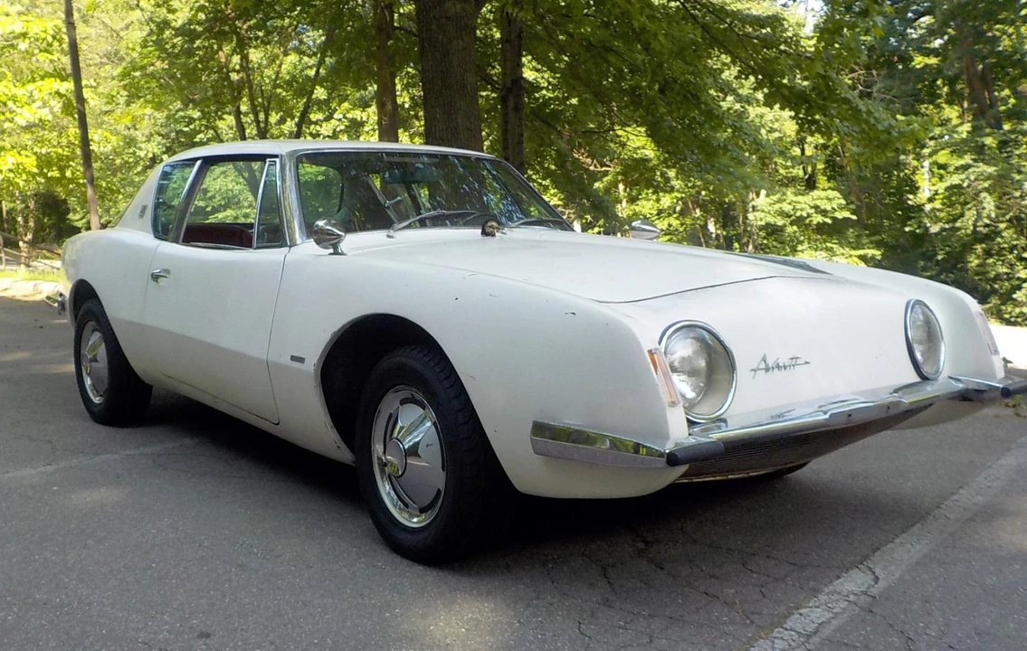 1963 Studebaker Avanti - Image 8 of 31
