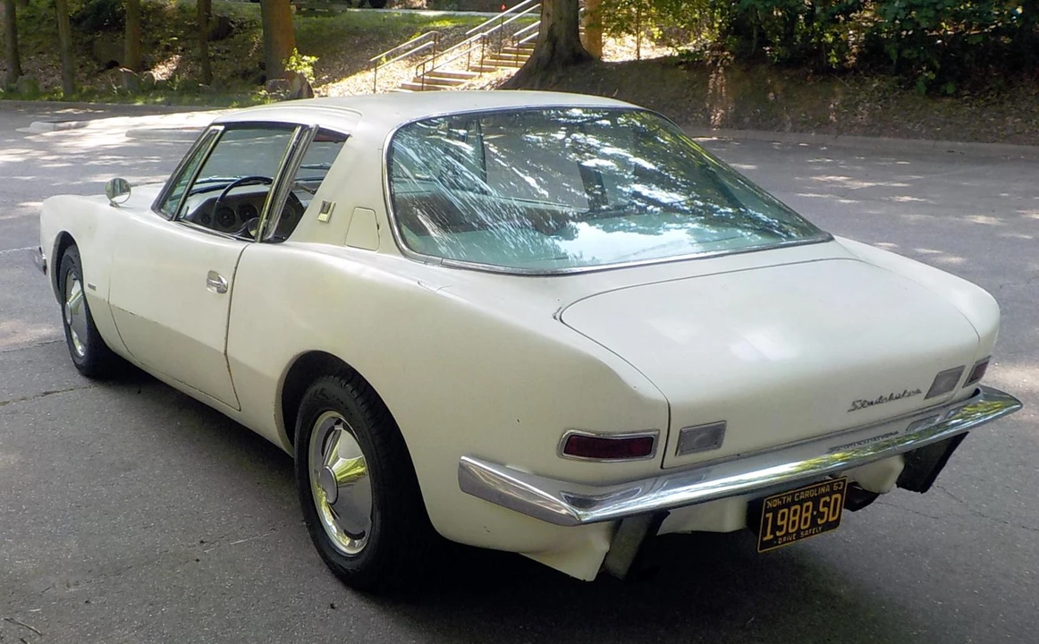 1963 Studebaker Avanti - Image 3 of 31