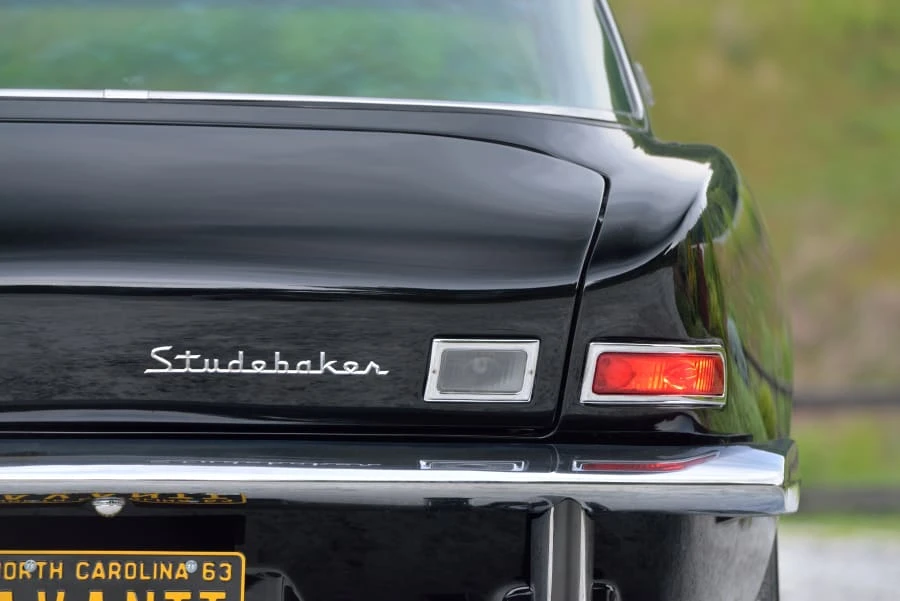 1963 Studebaker Avanti - Image 5 of 31