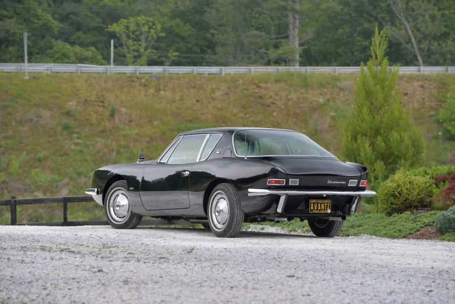 1963 Studebaker Avanti - Image 9 of 31