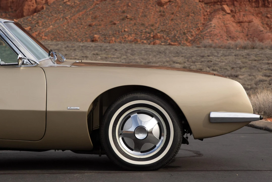 1963 Studebaker Avanti - Image 24 of 31