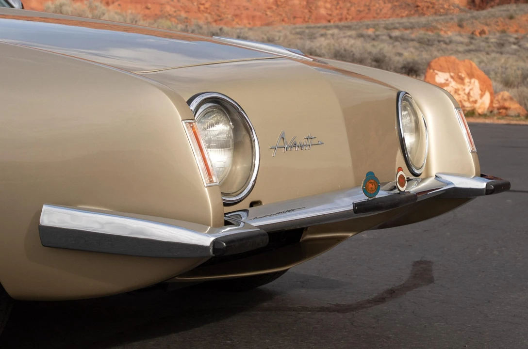 1963 Studebaker Avanti - Image 30 of 31