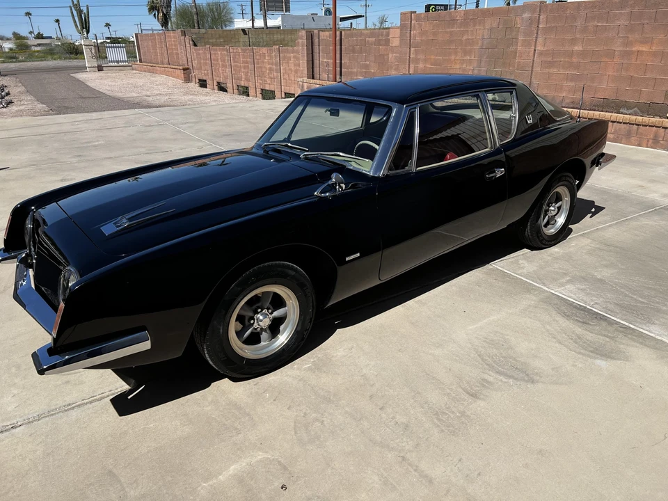 1963 Studebaker Avanti - Image 3 of 31