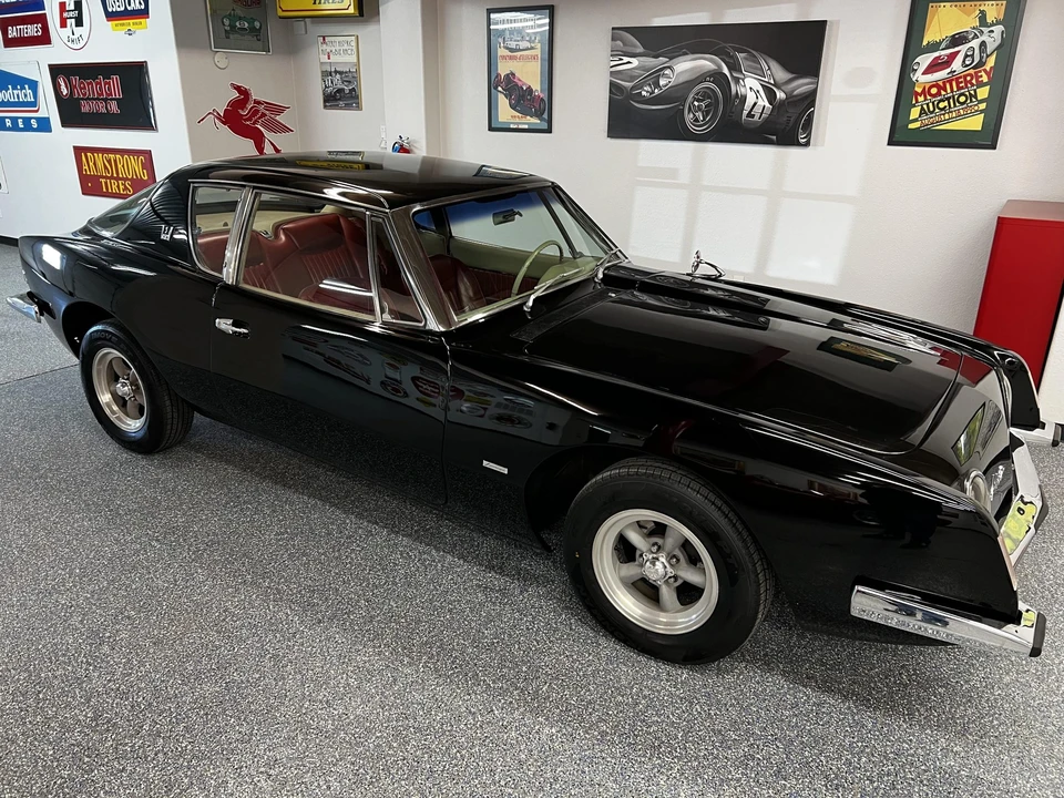 1963 Studebaker Avanti - Image 11 of 31