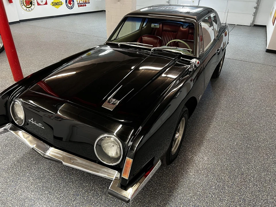 1963 Studebaker Avanti - Image 22 of 31