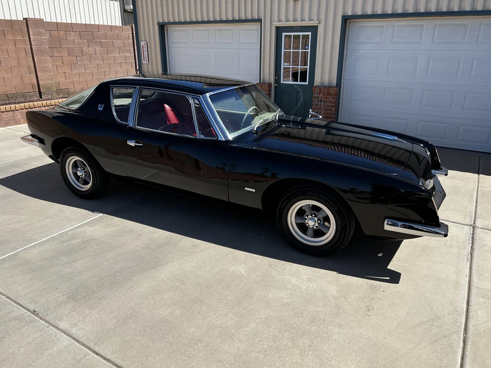 1963 Studebaker Avanti - Image 4 of 31