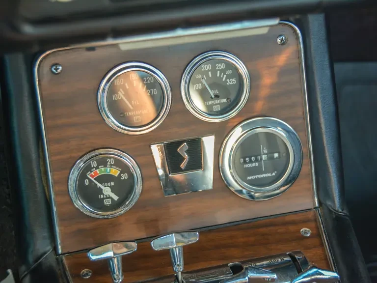 1963 Studebaker Avanti - Image 10 of 11