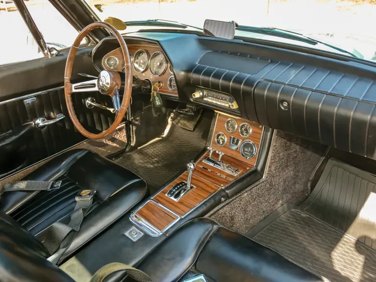1963 Studebaker Avanti - Image 9 of 11
