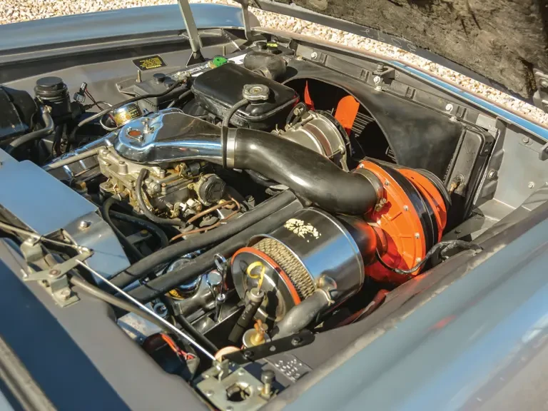 1963 Studebaker Avanti - Image 4 of 11