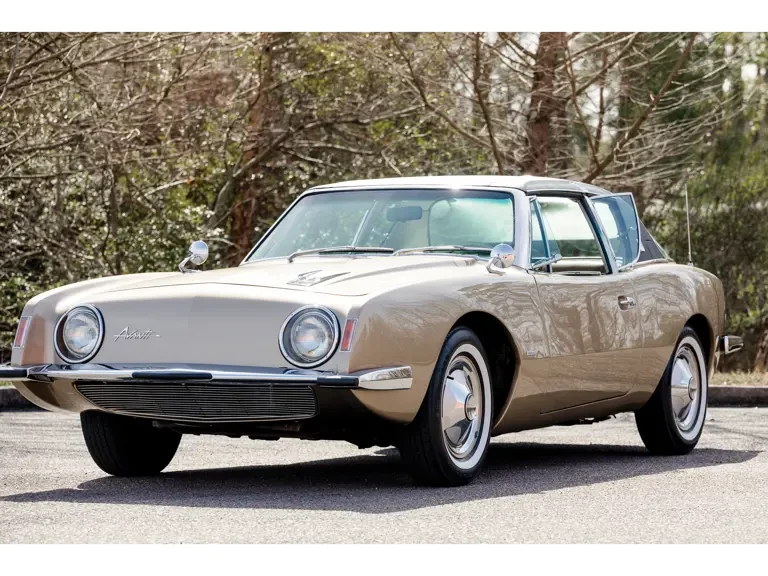 1963 Studebaker Avanti - Image 22 of 31