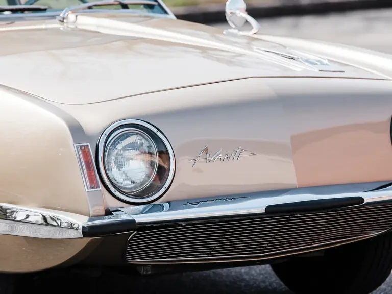 1963 Studebaker Avanti - Image 7 of 31