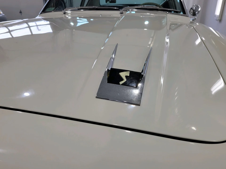 1963 Studebaker Avanti - Image 25 of 31