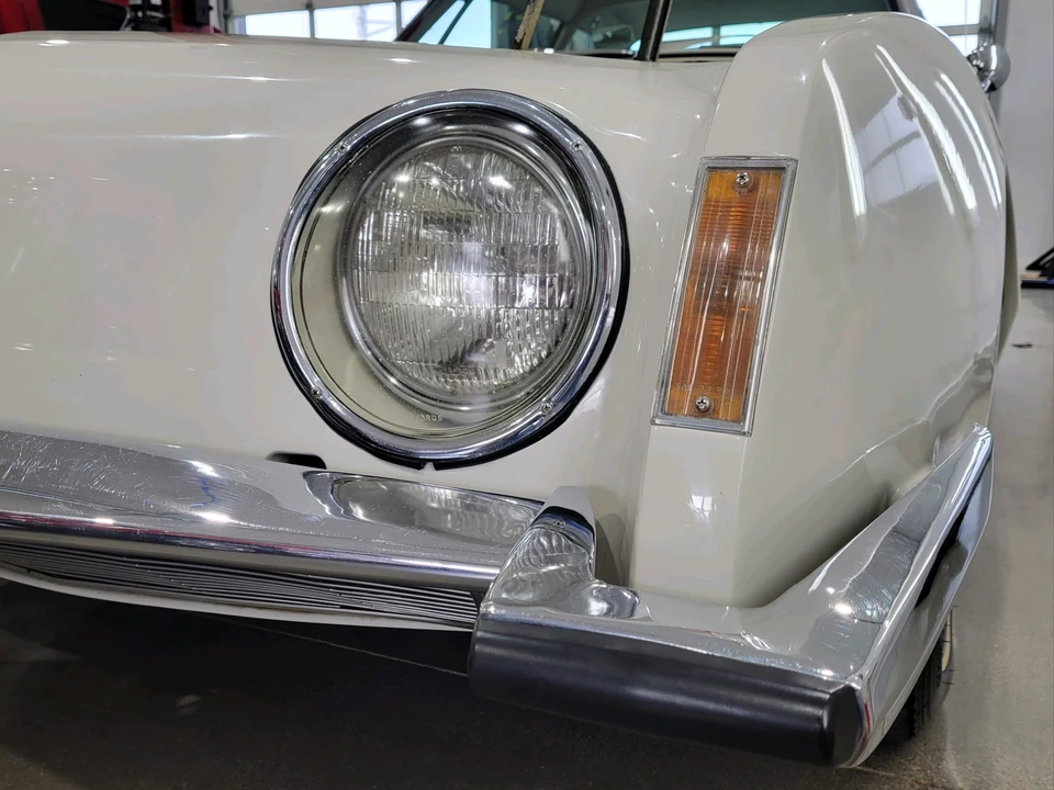 1963 Studebaker Avanti - Image 21 of 31