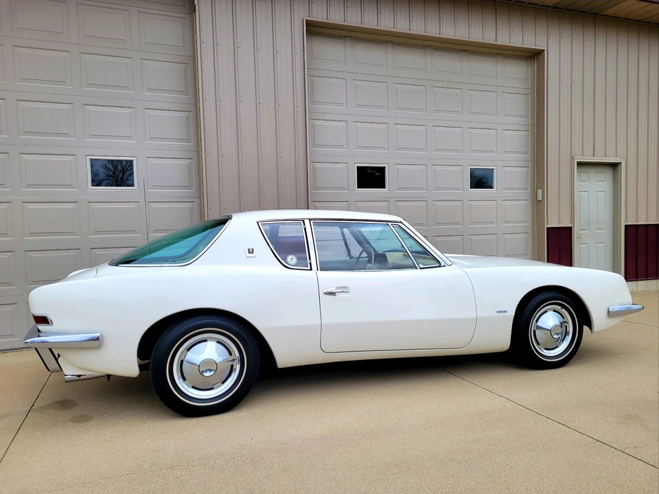 1963 Studebaker Avanti - Image 11 of 31