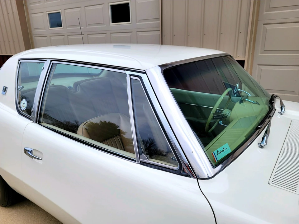 1963 Studebaker Avanti - Image 17 of 31