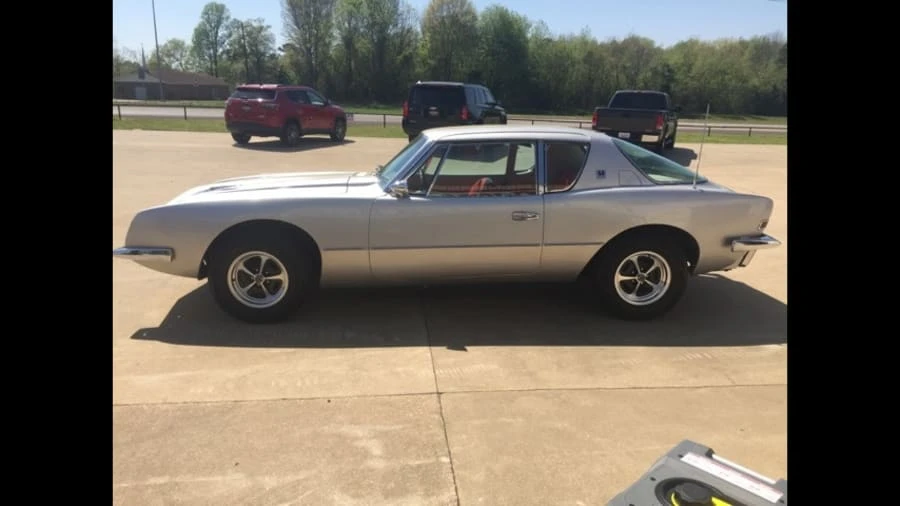 1963 Studebaker Avanti - Image 2 of 26