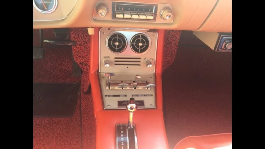 1963 Studebaker Avanti - Image 20 of 26