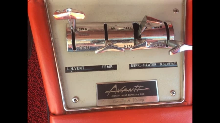1963 Studebaker Avanti - Image 22 of 26