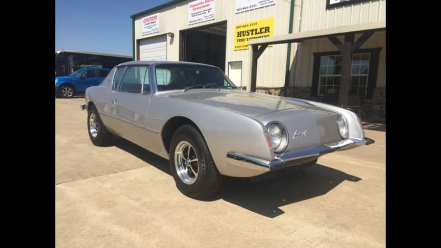 1963 Studebaker Avanti - Image 25 of 26