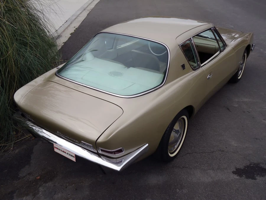 1963 Studebaker Avanti - Image 9 of 10