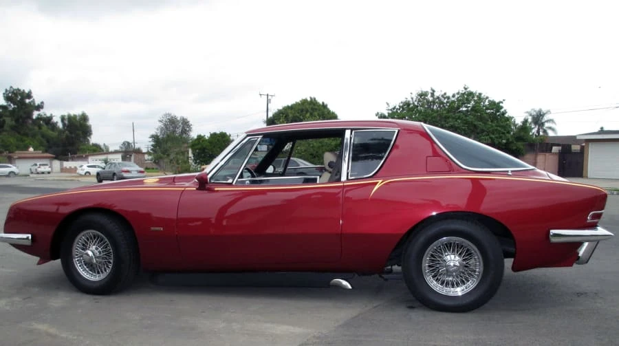 1963 Studebaker Avanti - Image 11 of 12