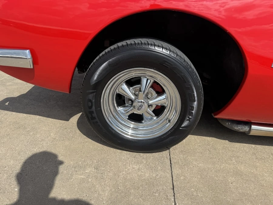 1963 Studebaker Avanti - Image 10 of 15