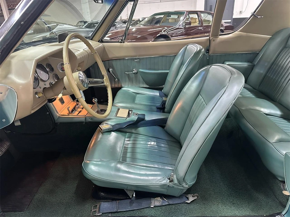 1963 Studebaker Avanti - Image 13 of 31