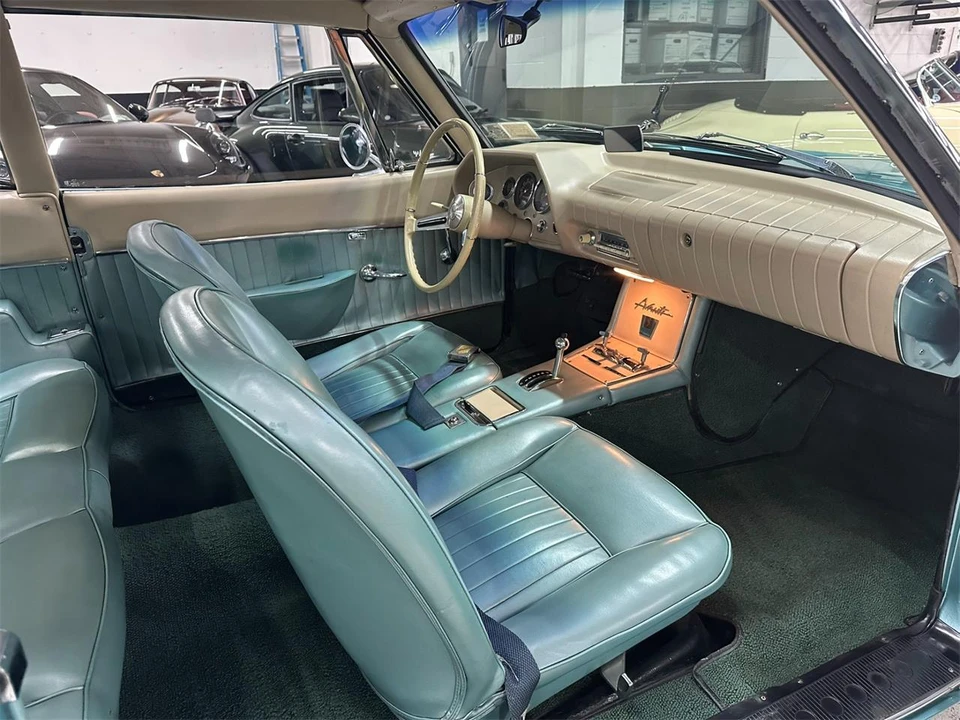 1963 Studebaker Avanti - Image 19 of 31