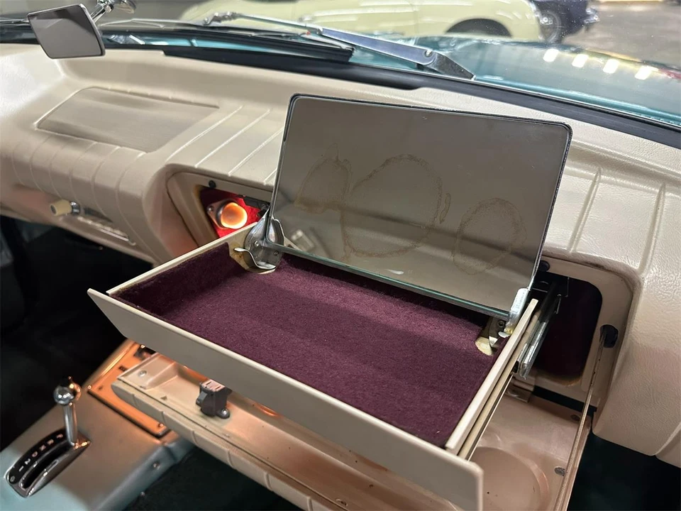 1963 Studebaker Avanti - Image 25 of 31