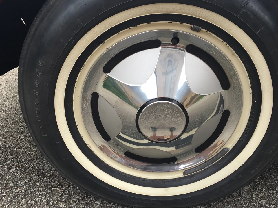 1963 Studebaker Avanti - Image 21 of 31