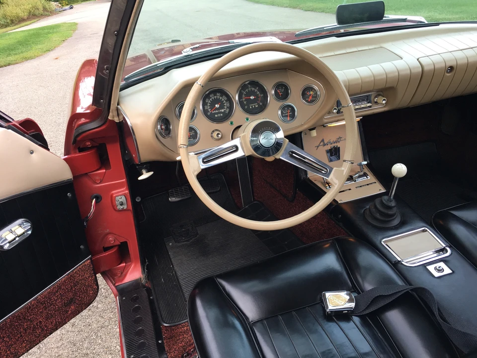 1963 Studebaker Avanti - Image 24 of 31