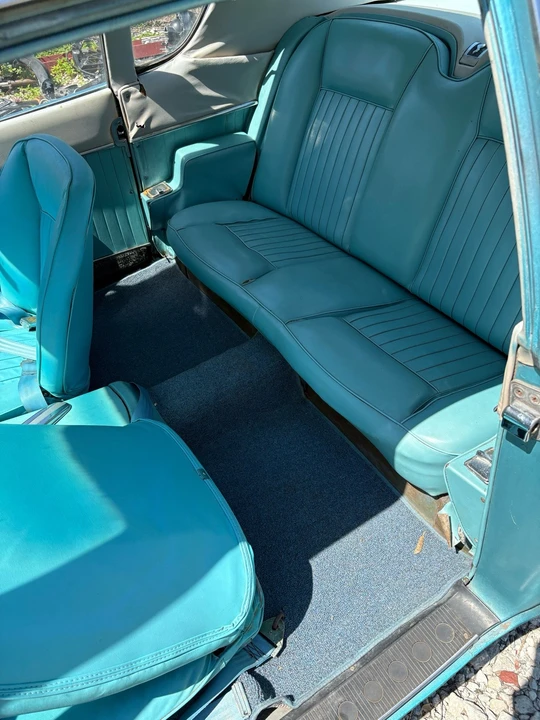 1963 Studebaker Avanti - Image 7 of 10