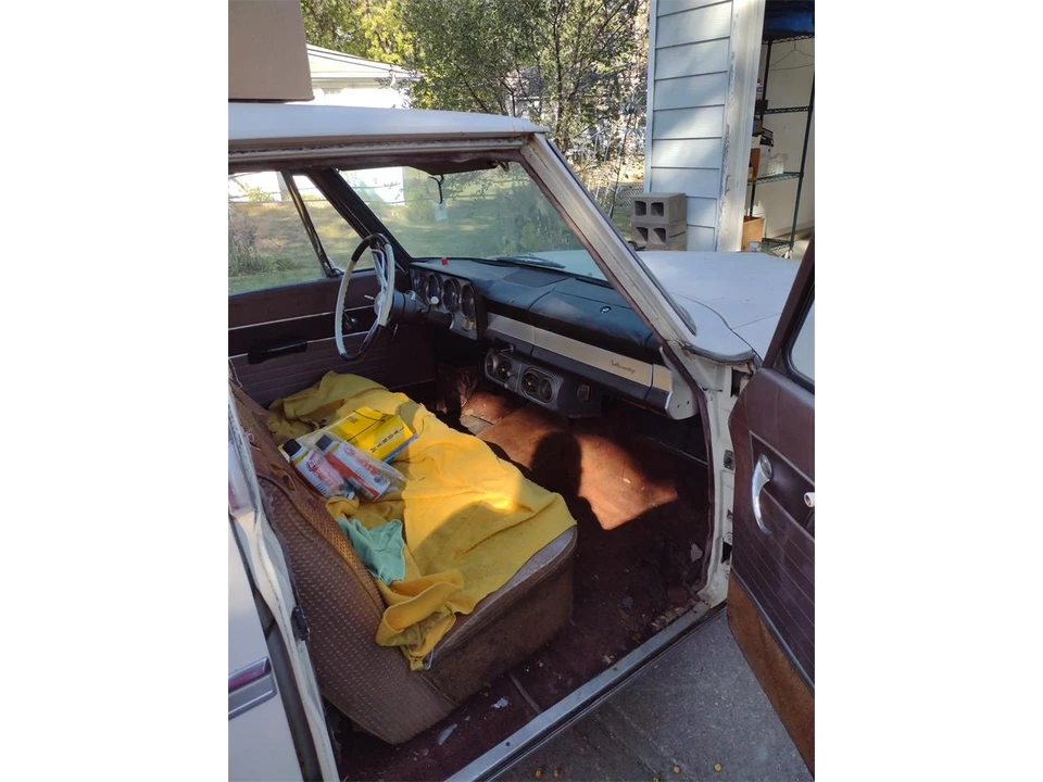 1963 Studebaker Commander - Image 8 of 25