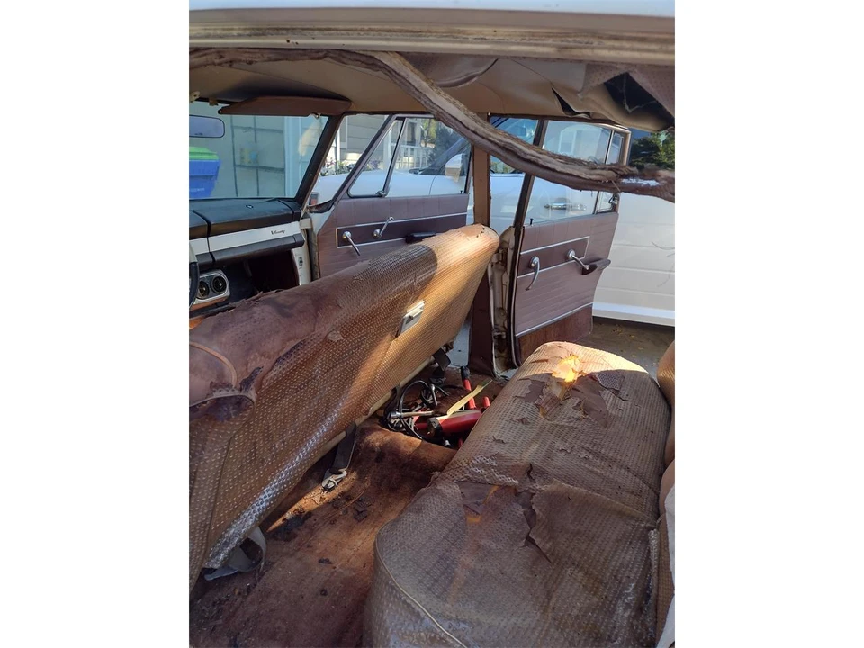 1963 Studebaker Commander - Image 13 of 25