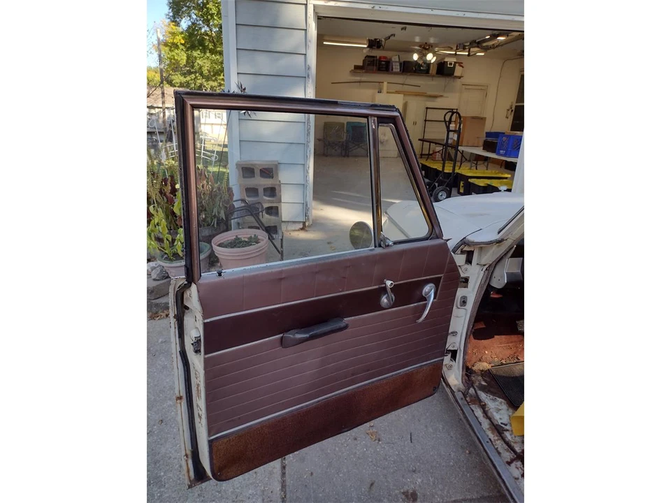 1963 Studebaker Commander - Image 14 of 25