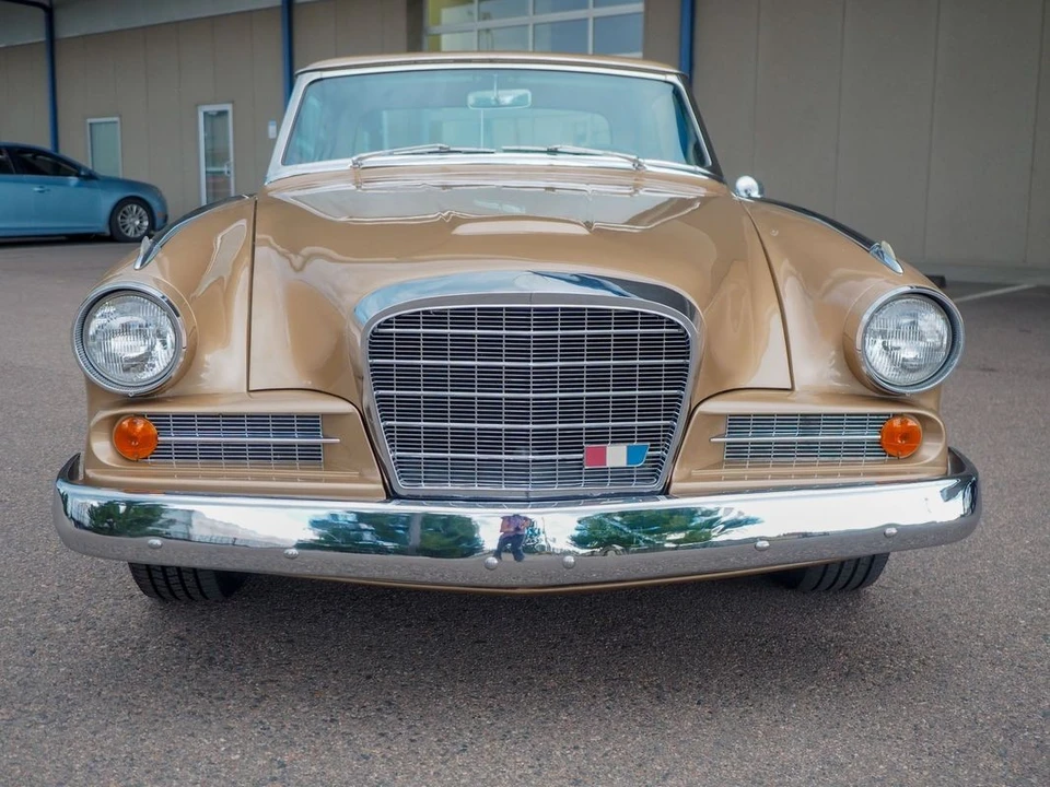 1963 Studebaker Avanti - Image 17 of 31