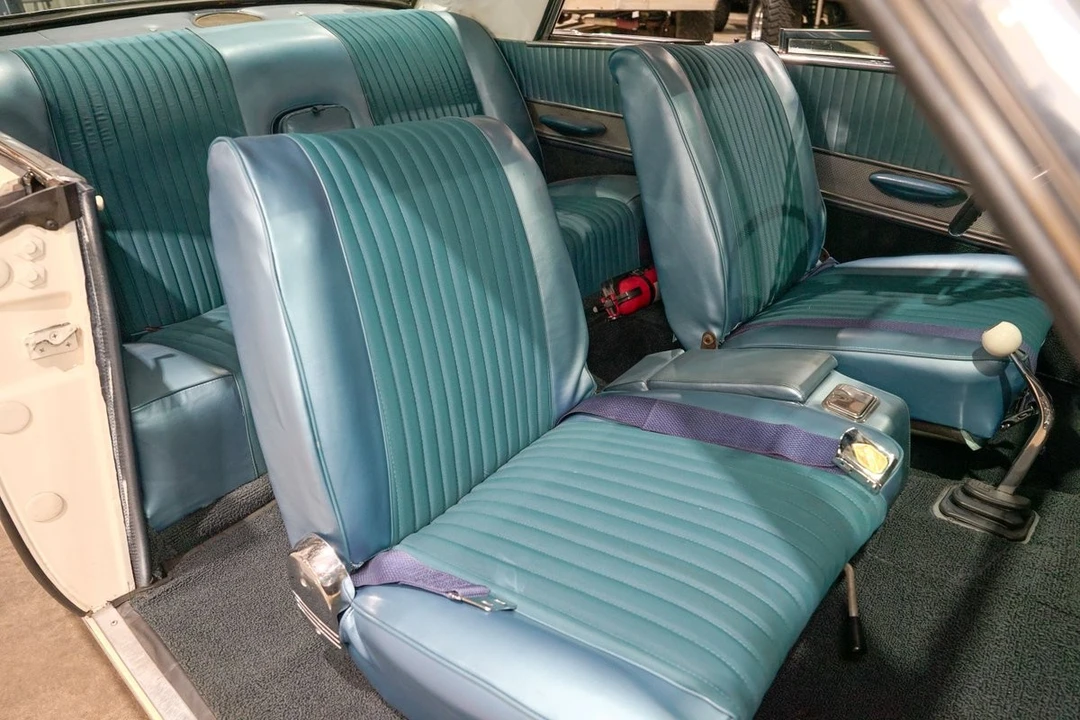 1963 Studebaker Avanti - Image 28 of 31