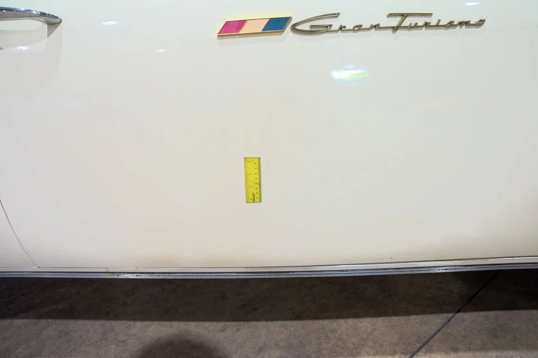 1963 Studebaker Avanti - Image 23 of 31