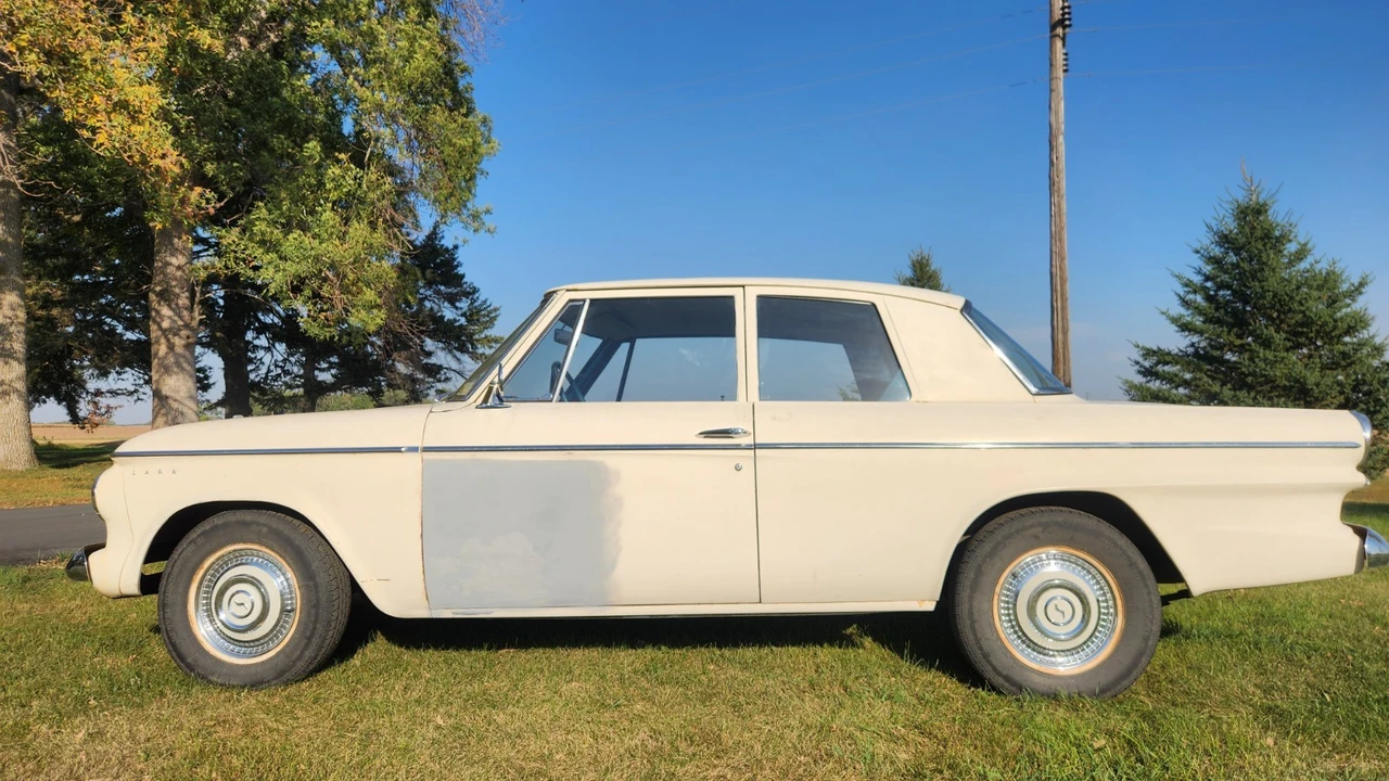 1963 Studebaker Lark - Image 10 of 16