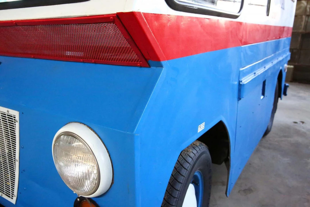 1963 Studebaker - Image 24 of 31