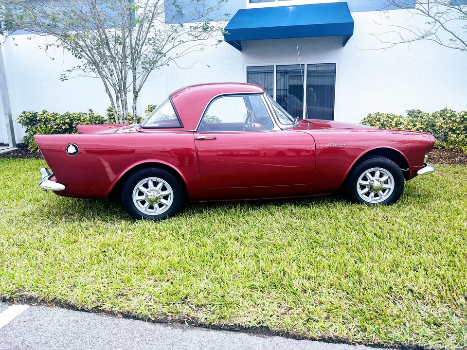 1963 Sunbeam Alpine Series III - Image 2 of 31