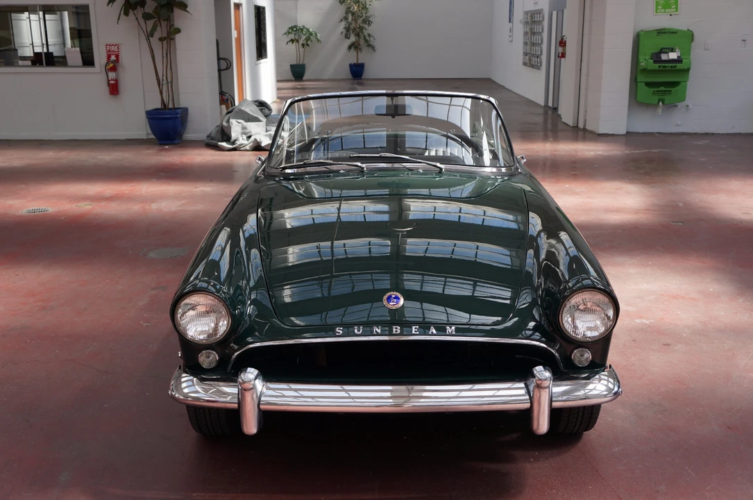 1963 Sunbeam Alpine - Image 8 of 31