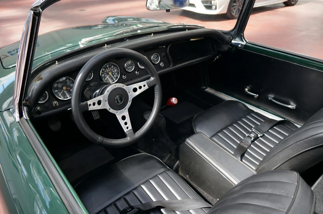 1963 Sunbeam Alpine - Image 20 of 31